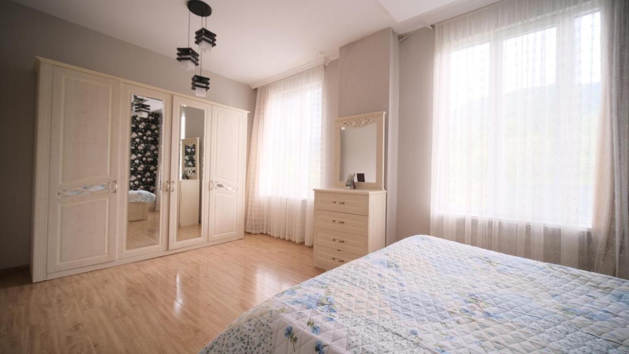 Guesthouse - Family Hotel Bagdati エクステリア 写真