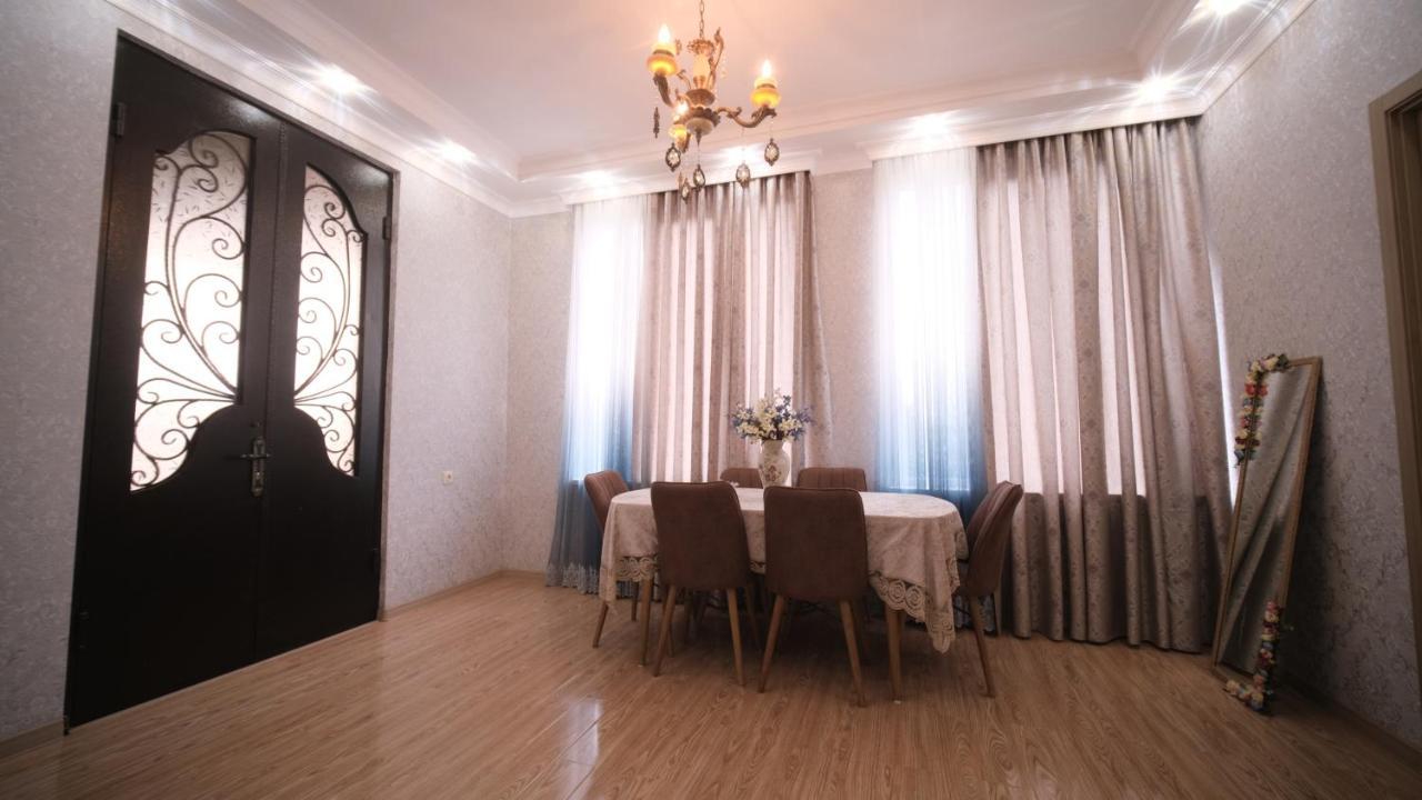 Guesthouse - Family Hotel Bagdati エクステリア 写真